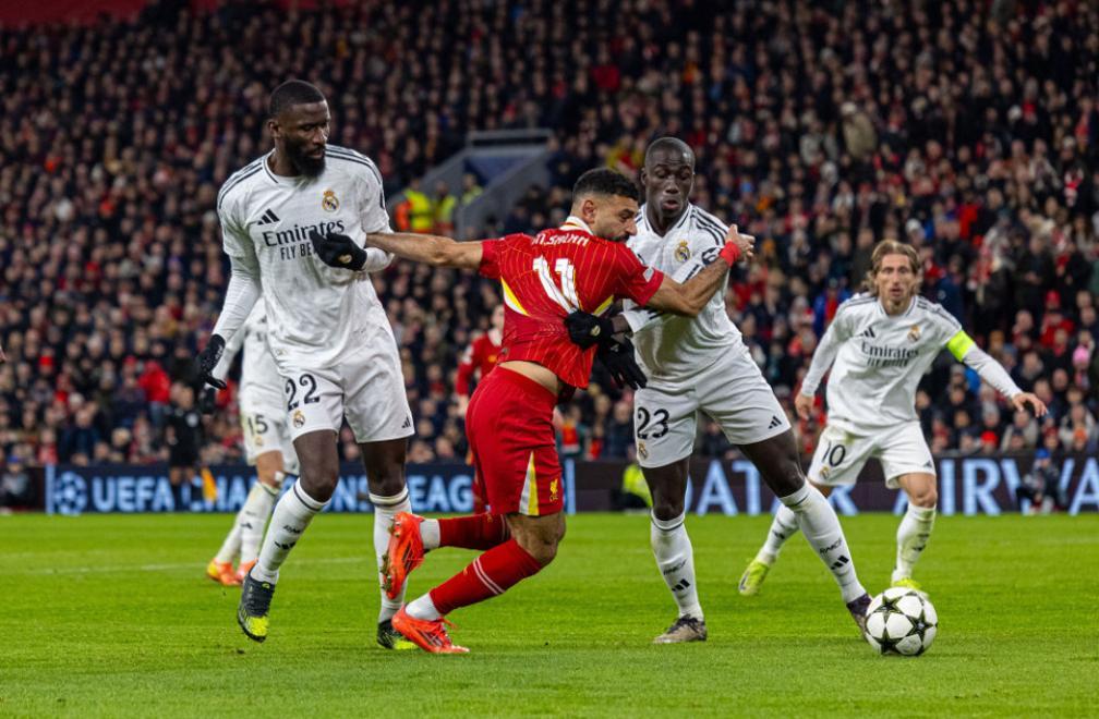 强强对话：皇马遭遇曼城实力碰撞(皇马对曼城历史比赛)